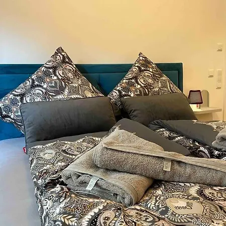Apartamento 4younic Billard * 2 Bedroom * 75-zoll Tv * Boxspringbett