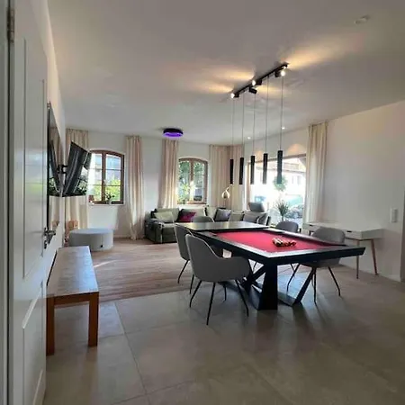 4younic Billard * 2 Bedroom * 75-zoll Tv * Boxspringbett Apartamento Glonn